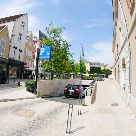 Coeur De Ville, Calme, Spacieux,Parking Et Wifi ! Chartres Zewnętrze zdjęcie